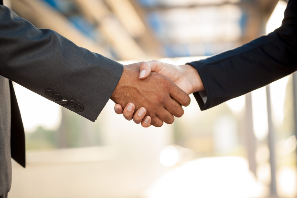 handshake,blurry background